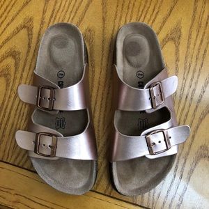 Rose Gold sandals ☀️